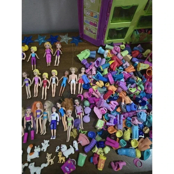Polly Pocket - Massive Lot Of Dolls Clothing, Pets, and Accessories- Vintage - Picture 5 of 16